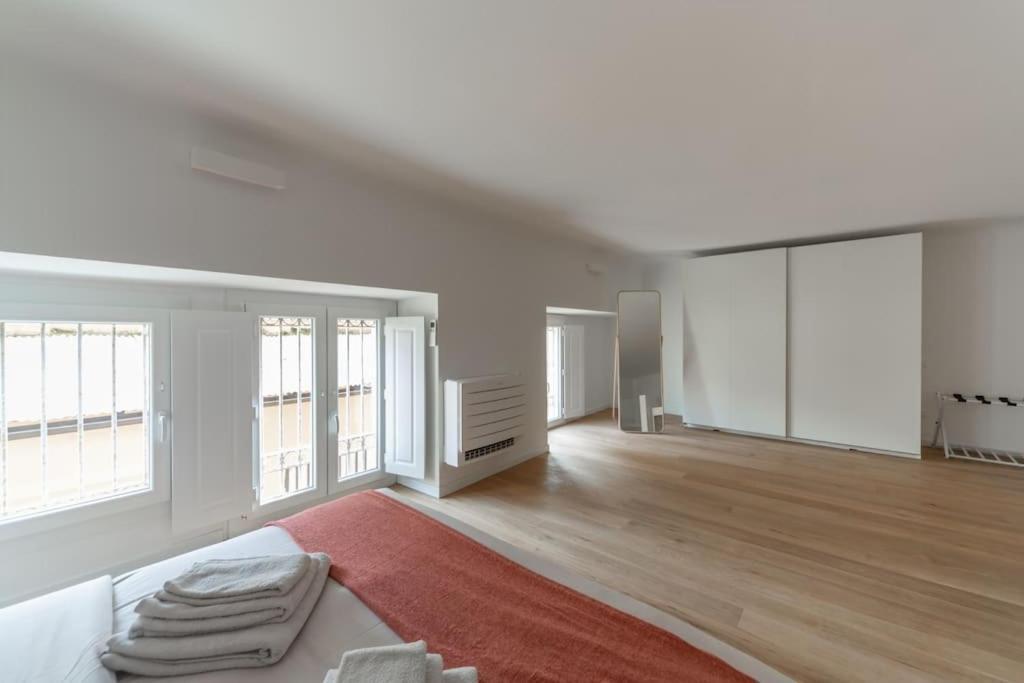 Milano Loft-Hosted By Sweetstay Εξωτερικό φωτογραφία