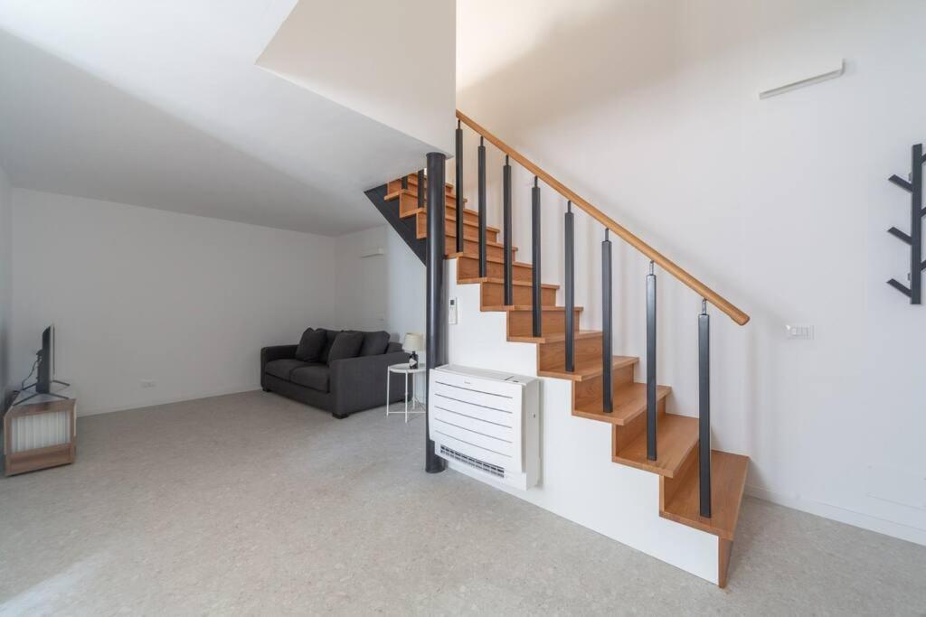 Milano Loft-Hosted By Sweetstay Εξωτερικό φωτογραφία