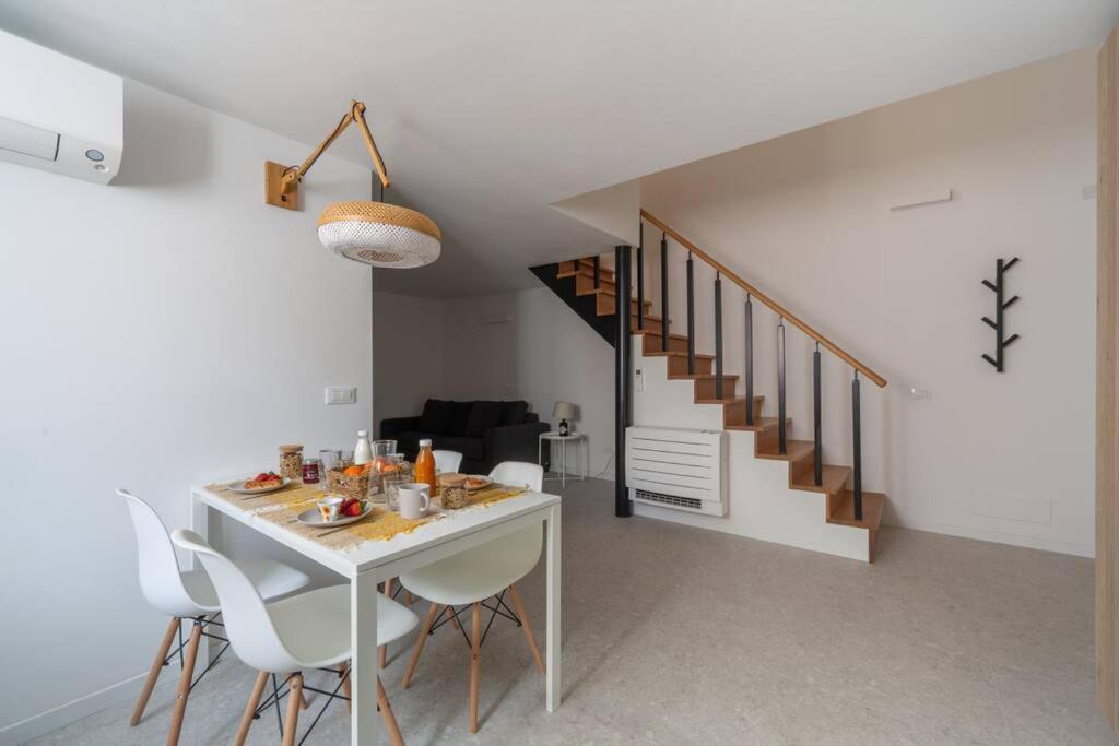 Milano Loft-Hosted By Sweetstay Εξωτερικό φωτογραφία